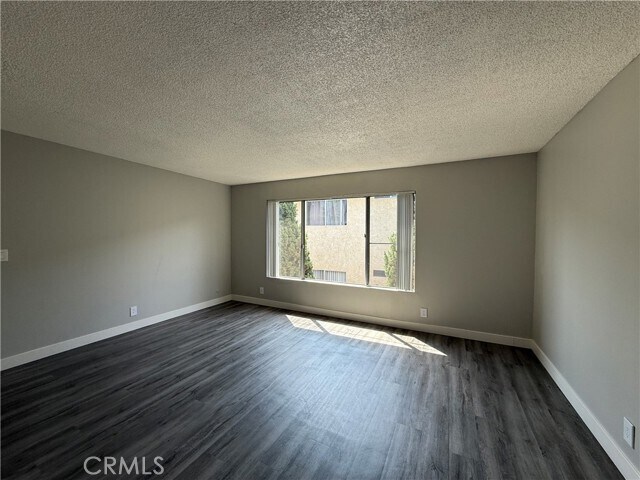 Foto del edificio - 13717 Chadron Ave