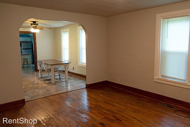 Building Photo - 2 br, 1 bath House - 5251 S Bearfield Rd