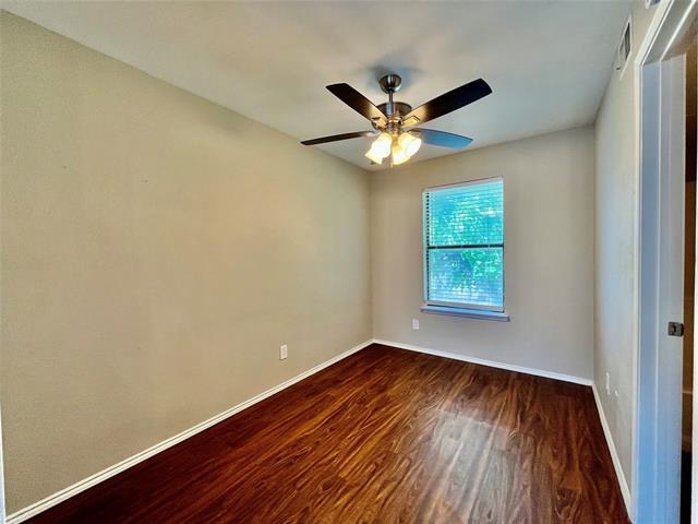 Foto del edificio - 2526 W Prairie St