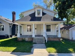 Building Photo - 4 Bedroom, 2 Bath House on Campus