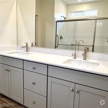 Building Photo - 8948 Marigold Crk St