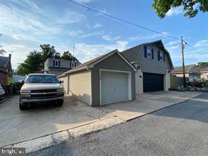 Building Photo - 176 Moser Rd