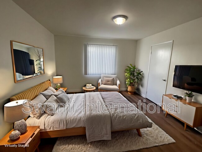 Building Photo - 345 Stepney St