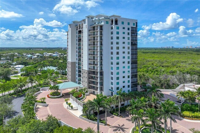 Foto del edificio - 455 Cove Tower Dr