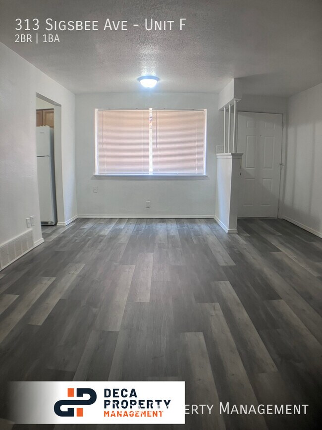 Foto del edificio - 313 Sigsbee Ave