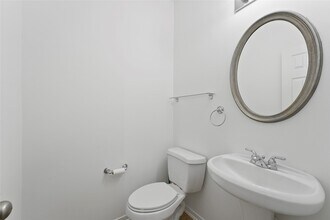 Building Photo - 26422 Creston Woods Dr
