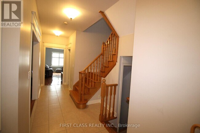 Building Photo - 51 Sunnyside Dr