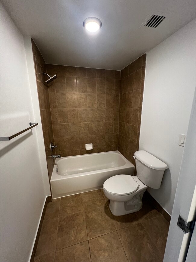 Foto del edificio - 1031 NW 19th Ct