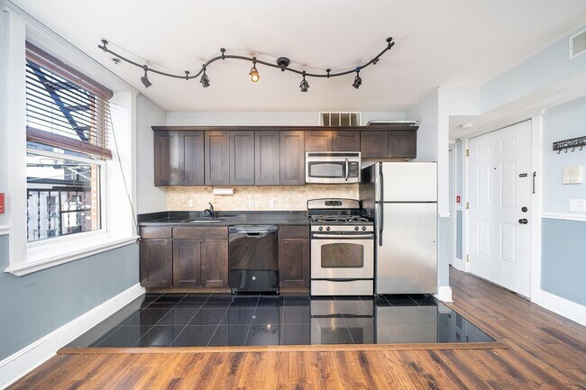 Foto del edificio - 110 1st St