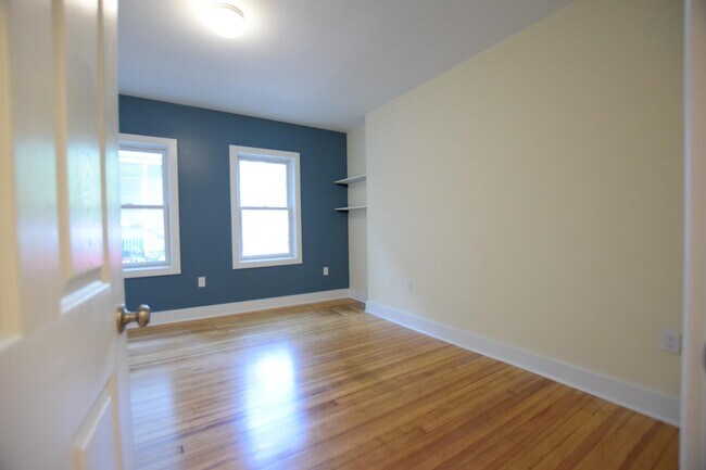 Foto del edificio - 207 W Court St