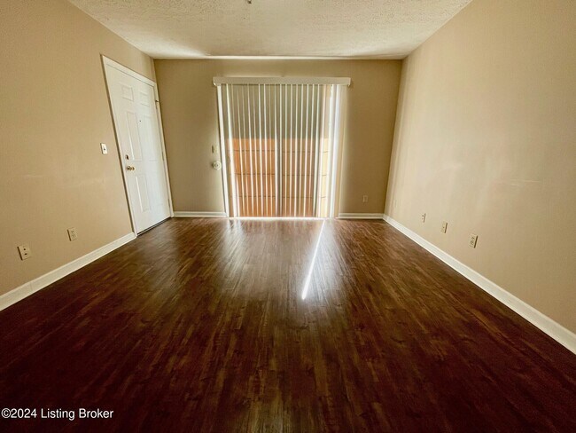 Foto del edificio - 907 E Hackberry St