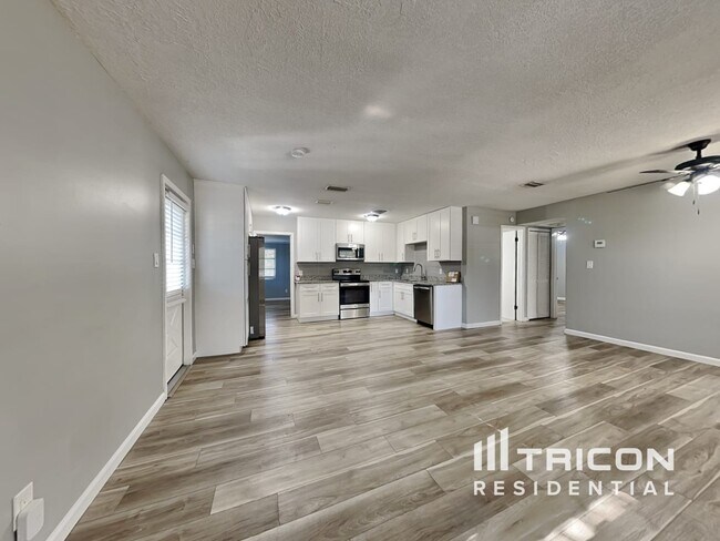 Foto del edificio - 10916 N 14th St