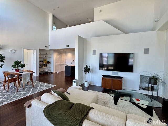 Foto del edificio - 4211 Redwood Ave