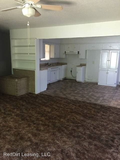 Building Photo - 4 br, 2.5 bath House - 521 SW 62nd Terr