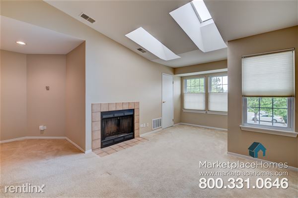 Building Photo - 1329 E Wyndham Cir