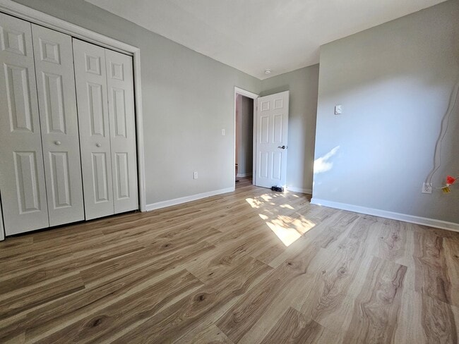 Building Photo - 510 Rockland Ave
