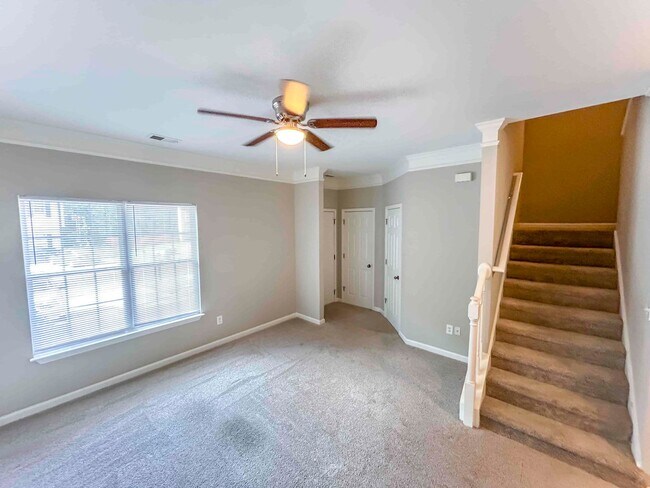 Foto del edificio - Fantastic 3 BR/2.5 BA Townhome in Marietta!