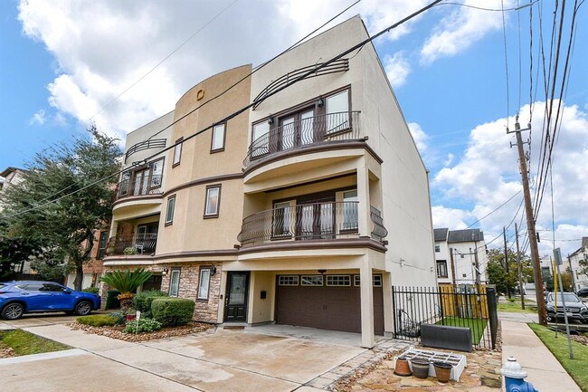 Building Photo - 6500 Calder St