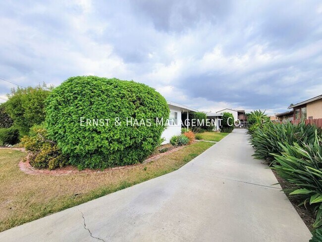 Foto del edificio - 12792 Hazel Ave