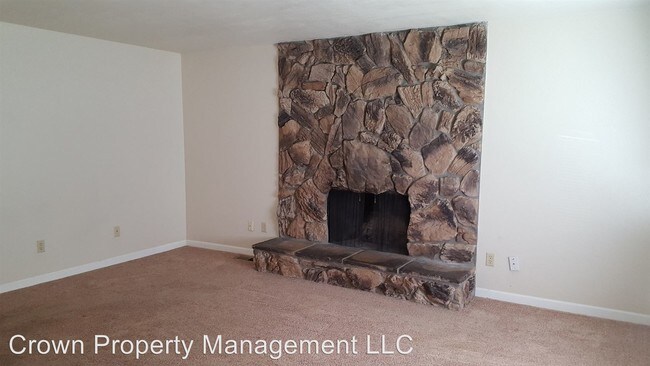 Building Photo - 3 br, 1 bath House - 1007 S. Johnson St.