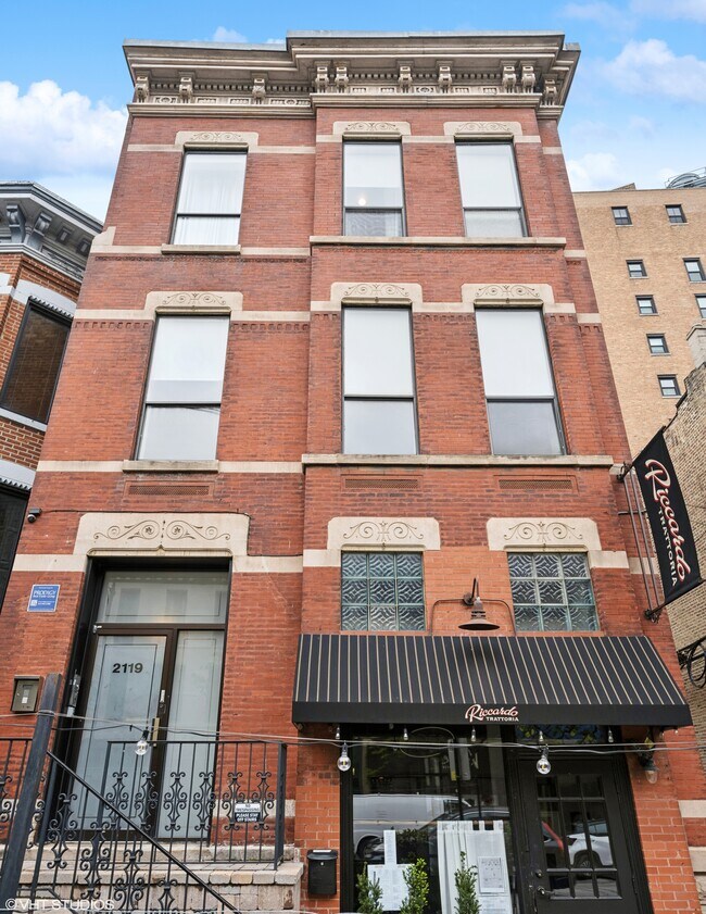 Foto del edificio - 2119 N Clark St