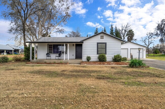 Building Photo - 480 N Rio Vista Ave