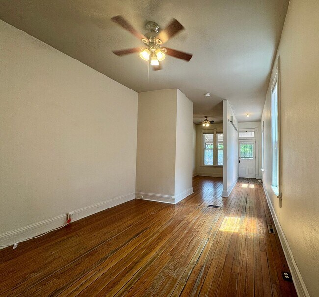 Foto del edificio - Beautifully Historic 1 Bed 1 Bath Denver R...
