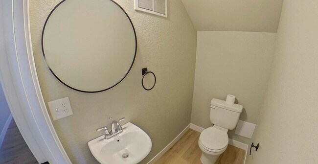 Foto del edificio - NEW BUILD + GREAT LOCATION + Attached Garage + Patio + Pet Friendly! Available Now!