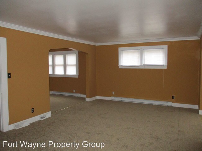 Building Photo - 3 br, 1.5 bath House - 120 W Branning Avenue