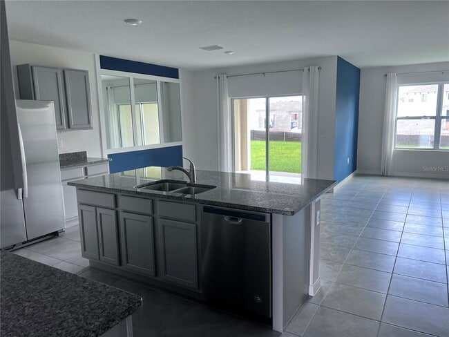 Building Photo - 5354 Douglas Fir Dr