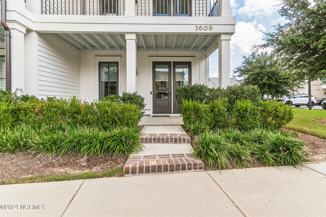 Building Photo - 3609 Watercraft Ferry Ave