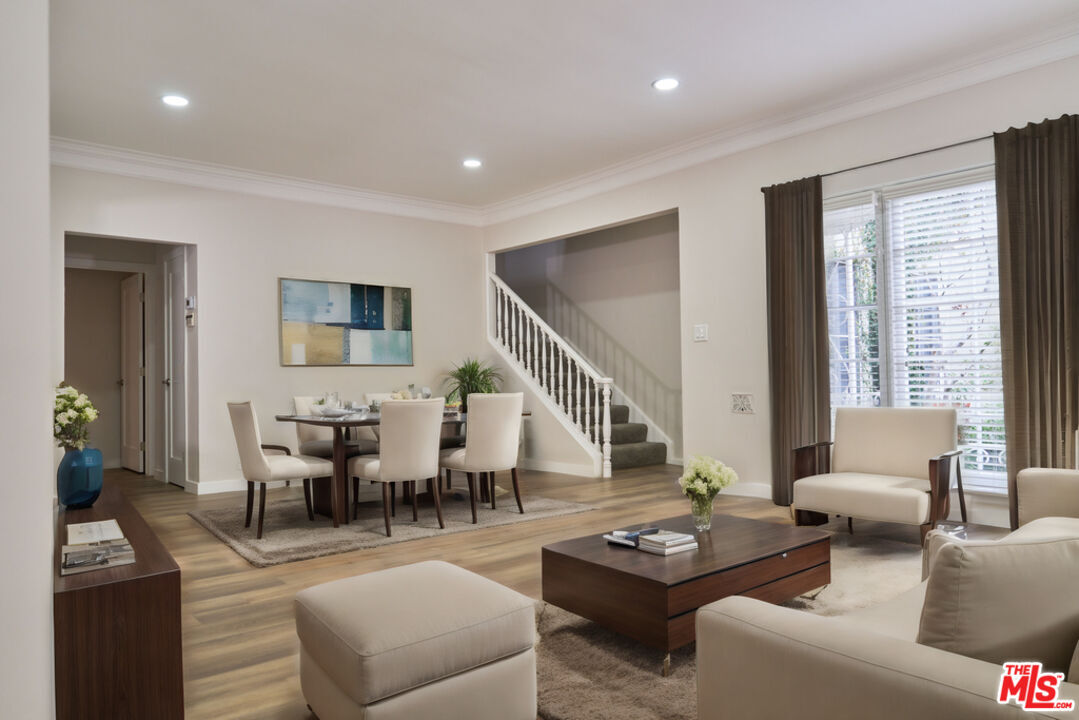 Foto principal - 9548 W Olympic Blvd