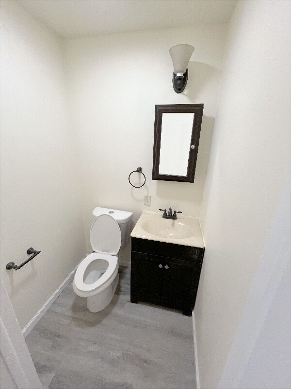 Foto del edificio - 2000 Country Club Apartment