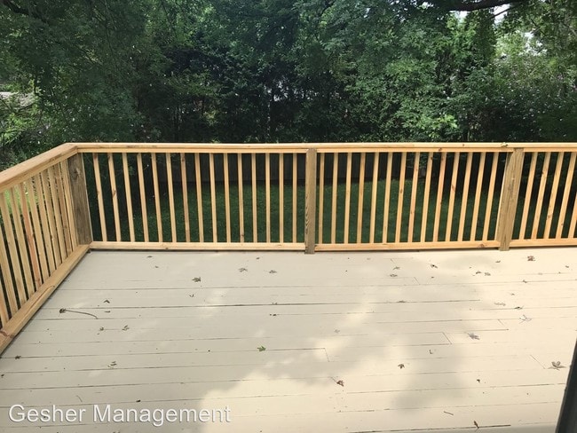 Building Photo - 3 br, 1 bath House - 424 Rose Ave