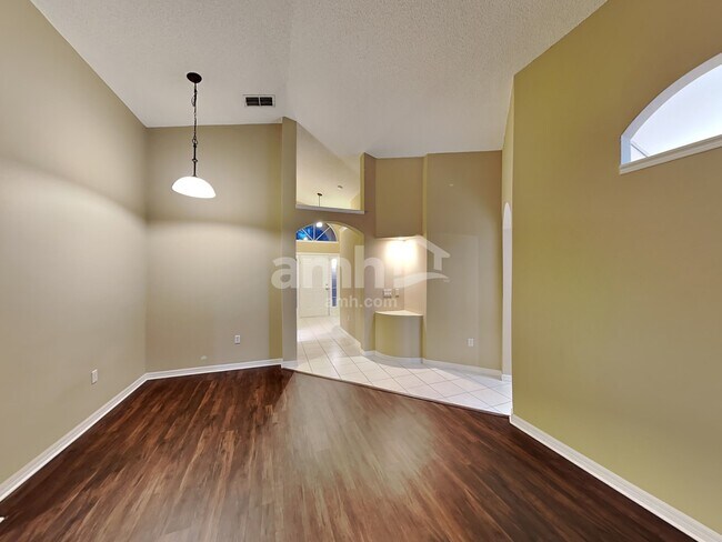 Building Photo - 13533 Tetherline Trail