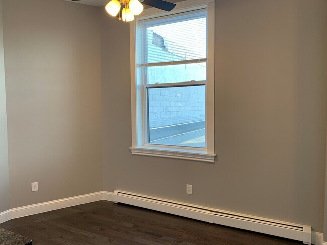 Foto del edificio - 148 Main St