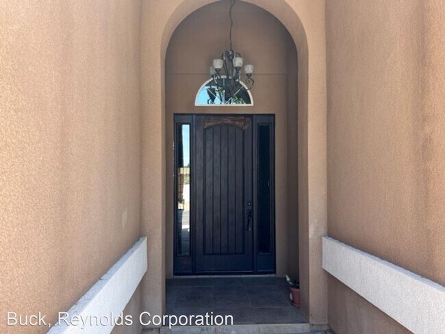 Foto del edificio - 3 br, 2 bath House - 840 Riverfront Dr.