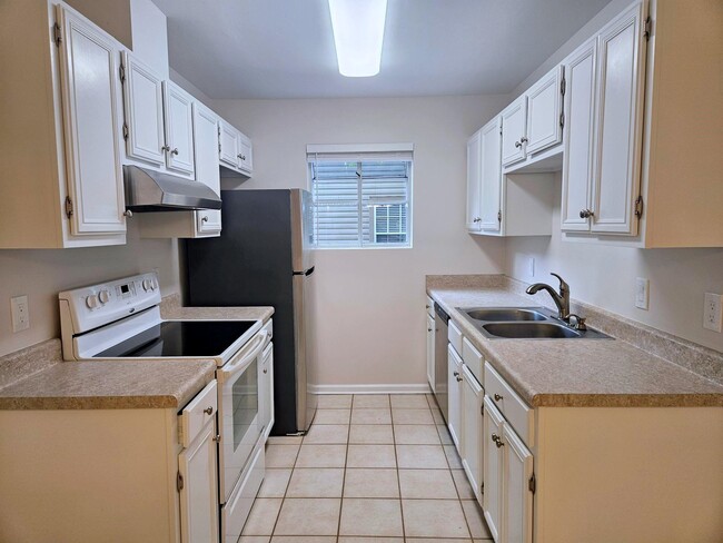Foto del edificio - 433 Richview Park Cir W