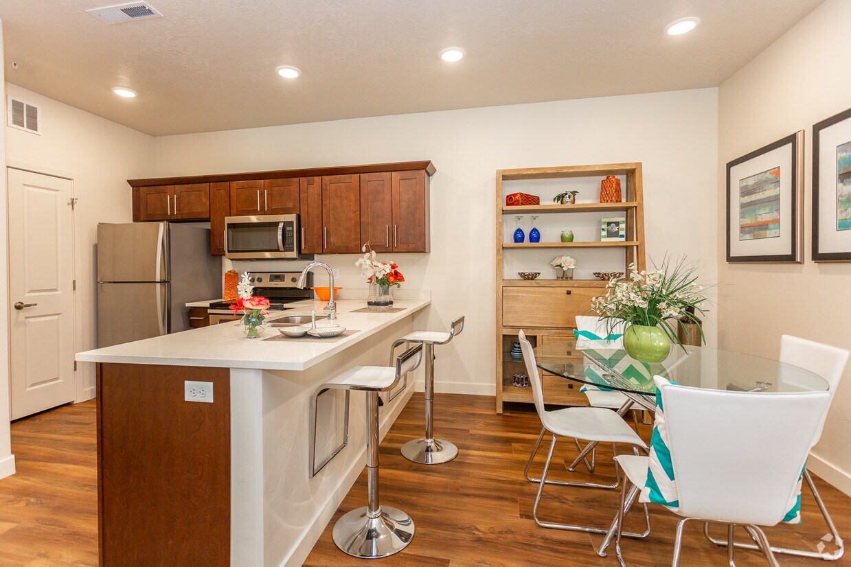 Four Seasons Apartments & Townhomes Apartments in North Logan, UT