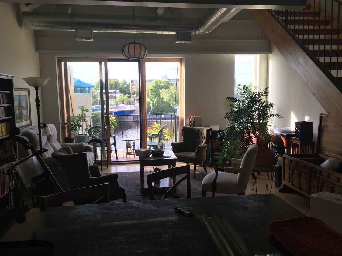 Foto principal - 780 S Pier Dr