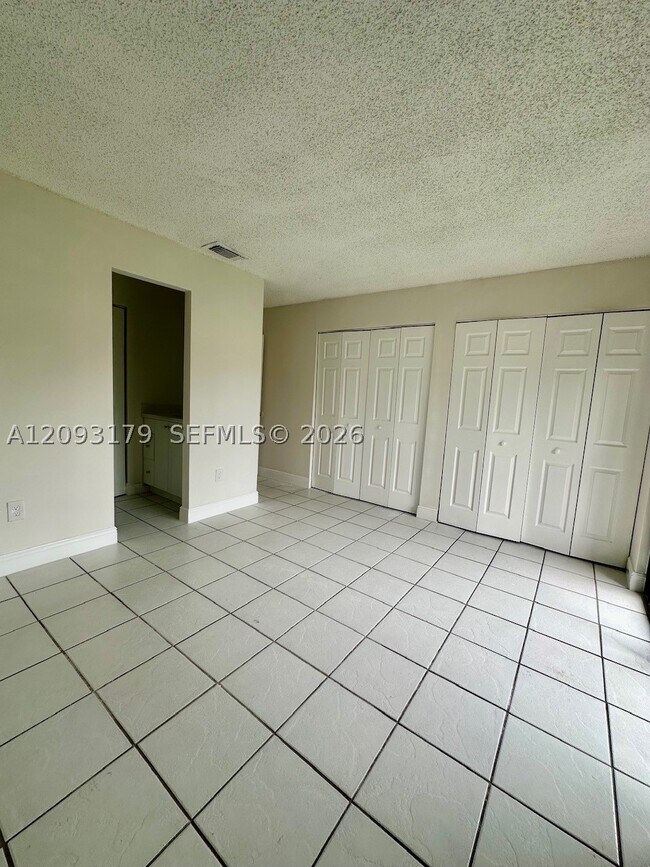 Foto del edificio - 4756 SW 136th Pl