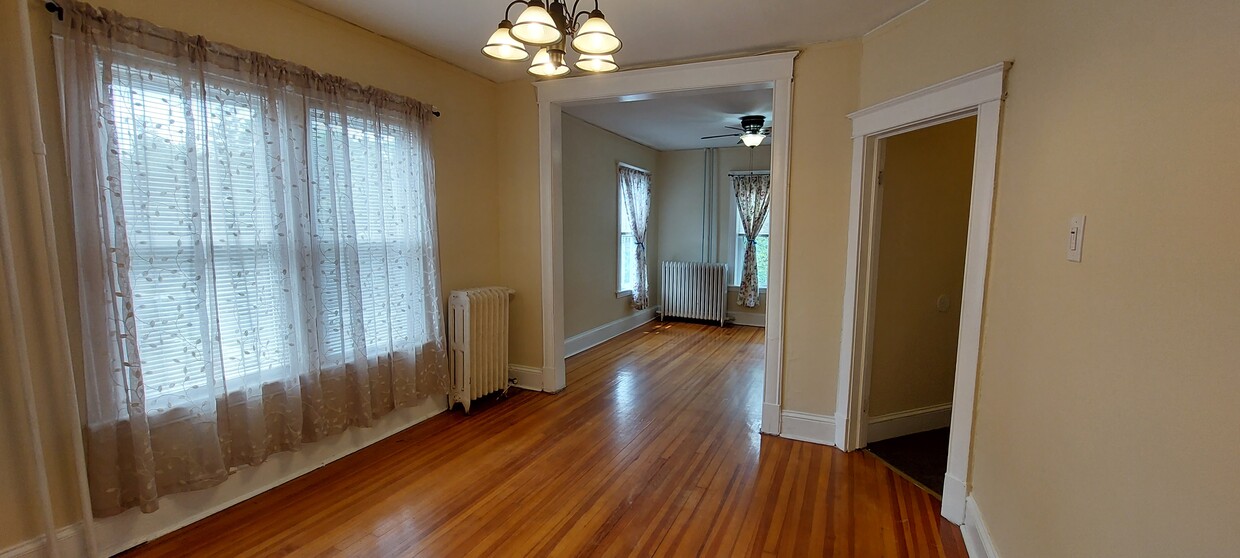 Foto principal - 36 S Main Ave