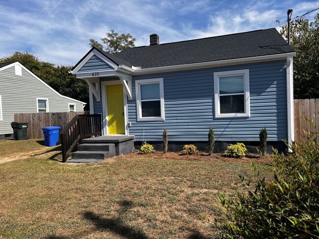 Foto del edificio - Renovated Cottage near Downtown Fayettevil...