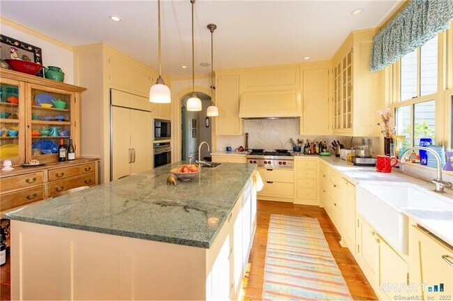 Foto del edificio - 4 Juniper Ledge Ln