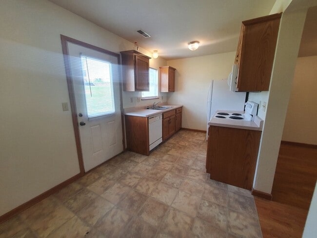 Foto del edificio - 20390 Skyview Dr