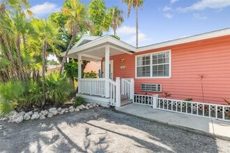 Building Photo - 1603 Gulf Dr N