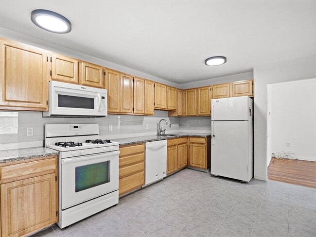 Building Photo - 95 Florida St