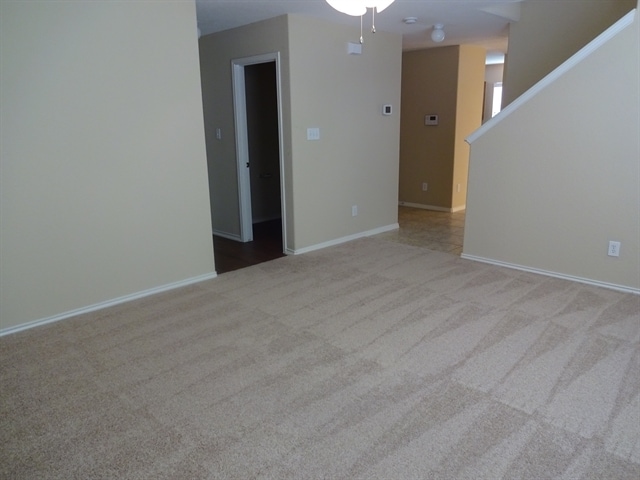 Building Photo - 9406 Hacienda Acres