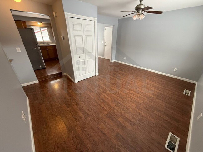 Photo - 39533 Cather St House