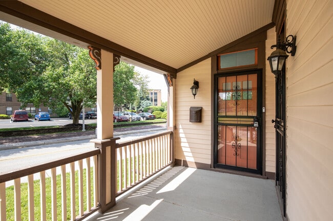 Photo - 804 N California St House